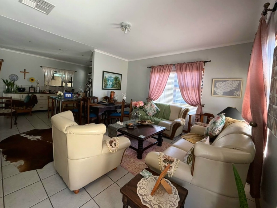 3 Bedroom Property for Sale in Upington Rural Northern Cape